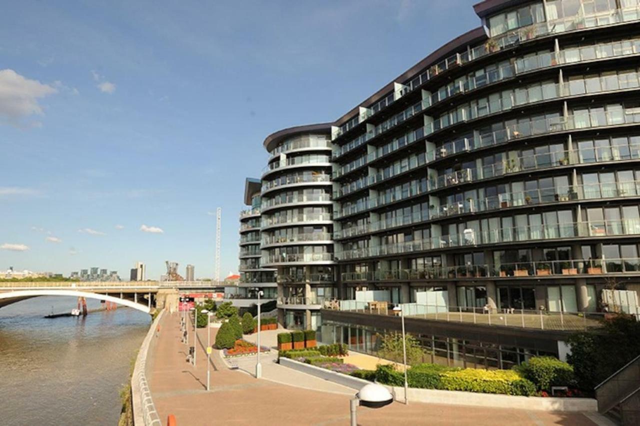 1 Bedroom In Chelsea Bridge Wharf London Exterior foto